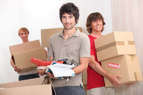 Packing and loading service for a home move near Tolworth Broadway