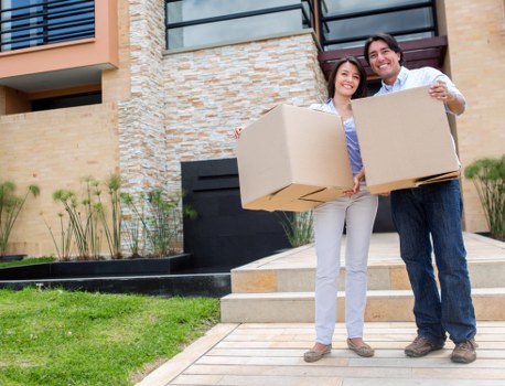 Local moving van for flat and house removals in Tolworth